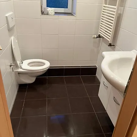 דירה Fuer 4 Personen In Boehlen, Friedrich-ebert-str Bohlen (Saxony)